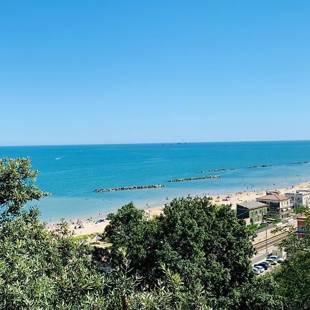פרנקווילה אל מארה Abruzzodamare Amazing Apartments With Romantic Sea View מראה חיצוני תמונה