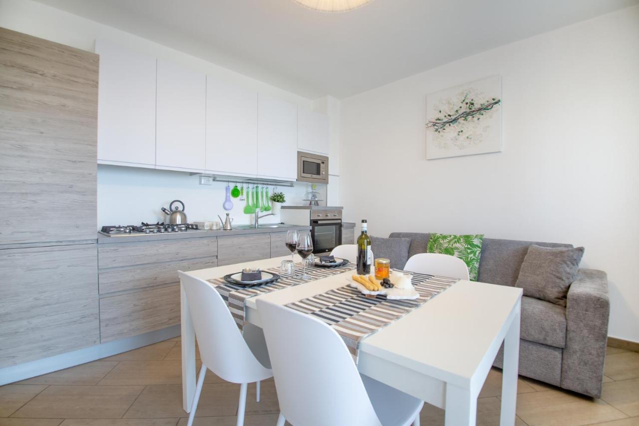 פרנקווילה אל מארה Abruzzodamare Amazing Apartments With Romantic Sea View מראה חיצוני תמונה
