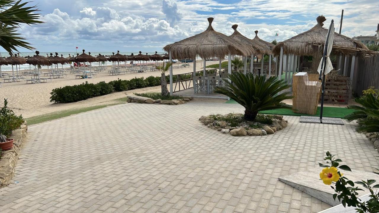פרנקווילה אל מארה Abruzzodamare Amazing Apartments With Romantic Sea View מראה חיצוני תמונה