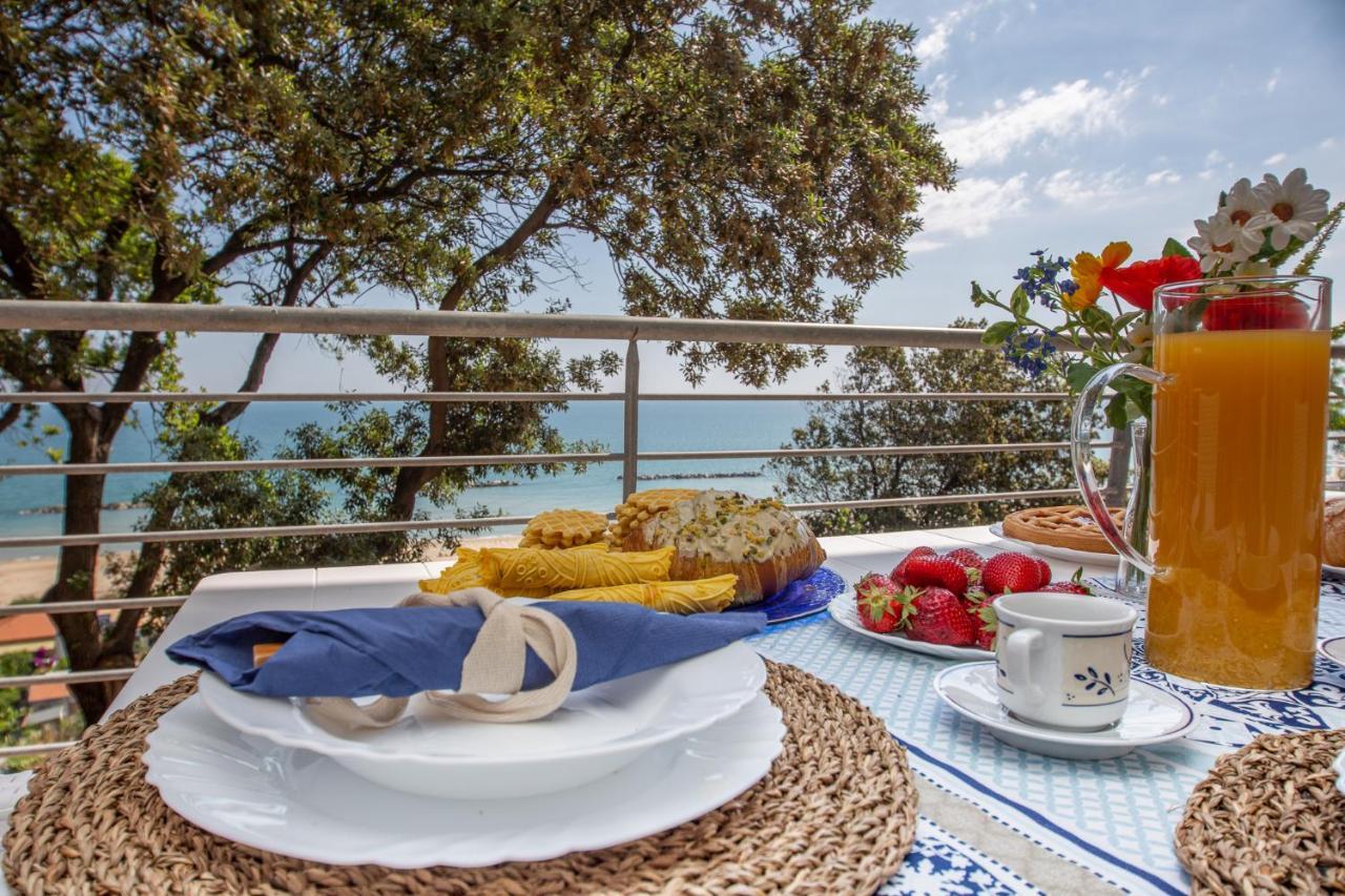 פרנקווילה אל מארה Abruzzodamare Amazing Apartments With Romantic Sea View מראה חיצוני תמונה