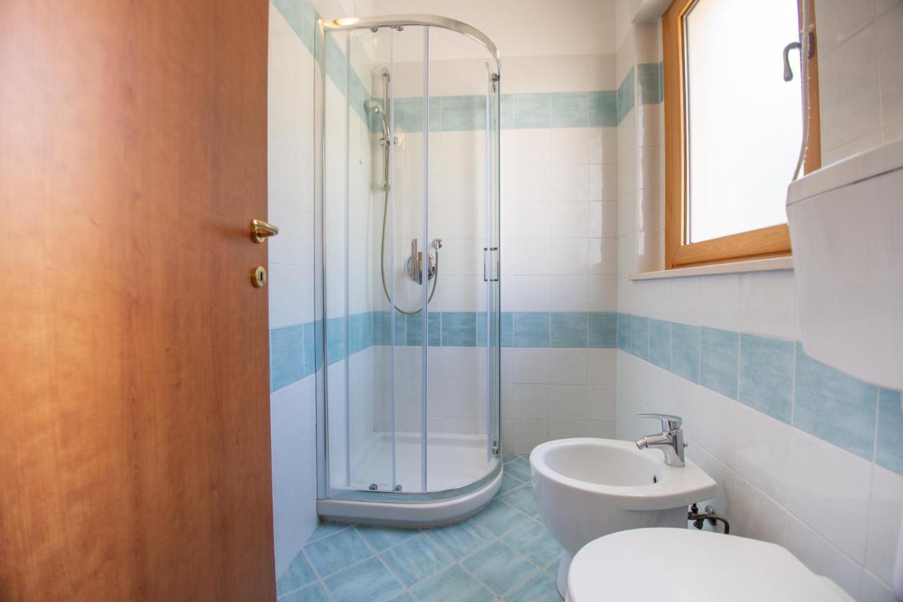פרנקווילה אל מארה Abruzzodamare Amazing Apartments With Romantic Sea View מראה חיצוני תמונה